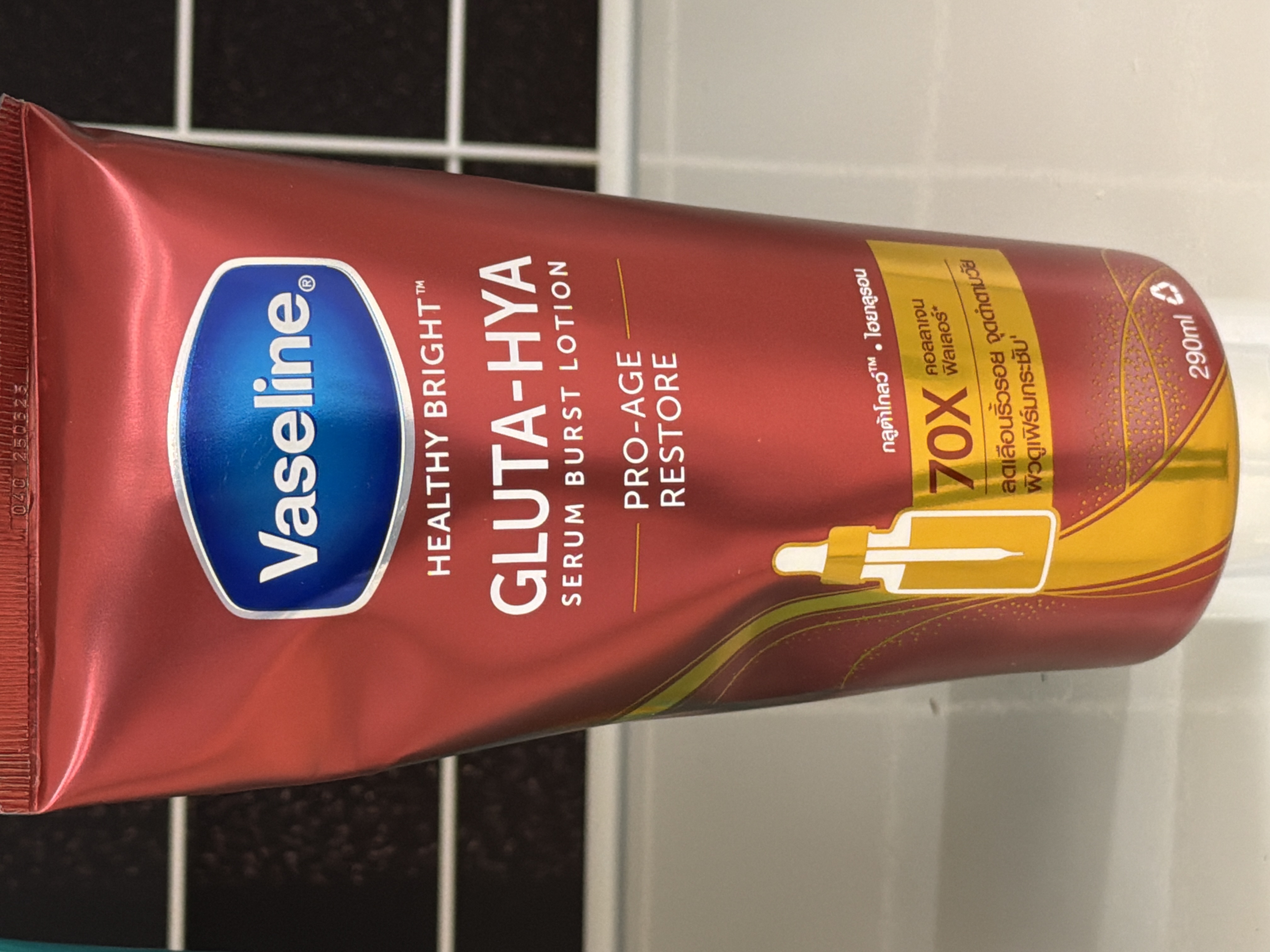 Vaseline Pro-Age Restoe